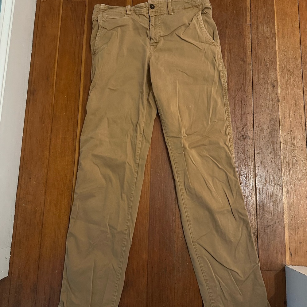 American Eagle Outfitters Tan Chinos for Everyday Comfort